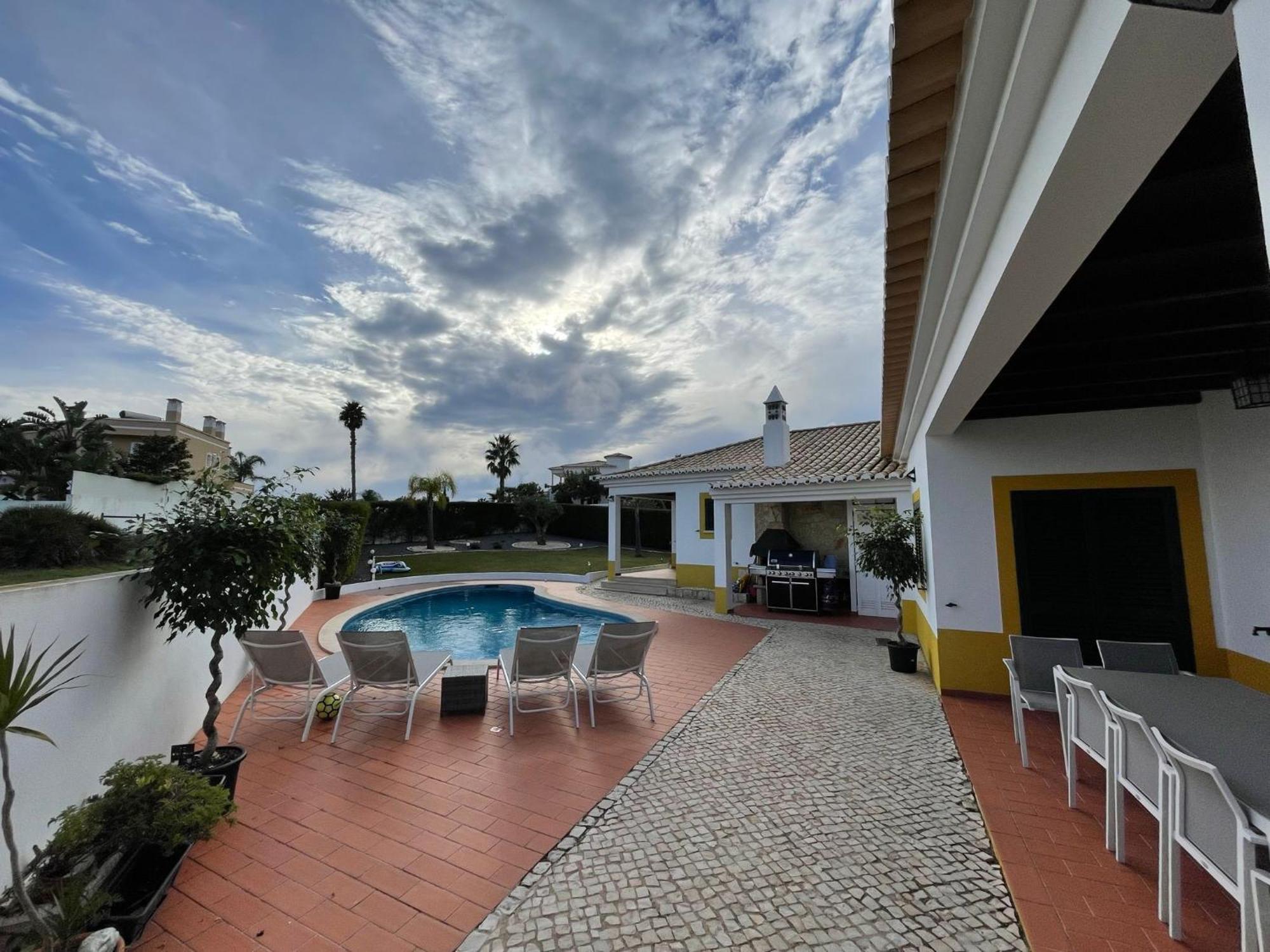 Oliva House Villa Lagos Exterior photo